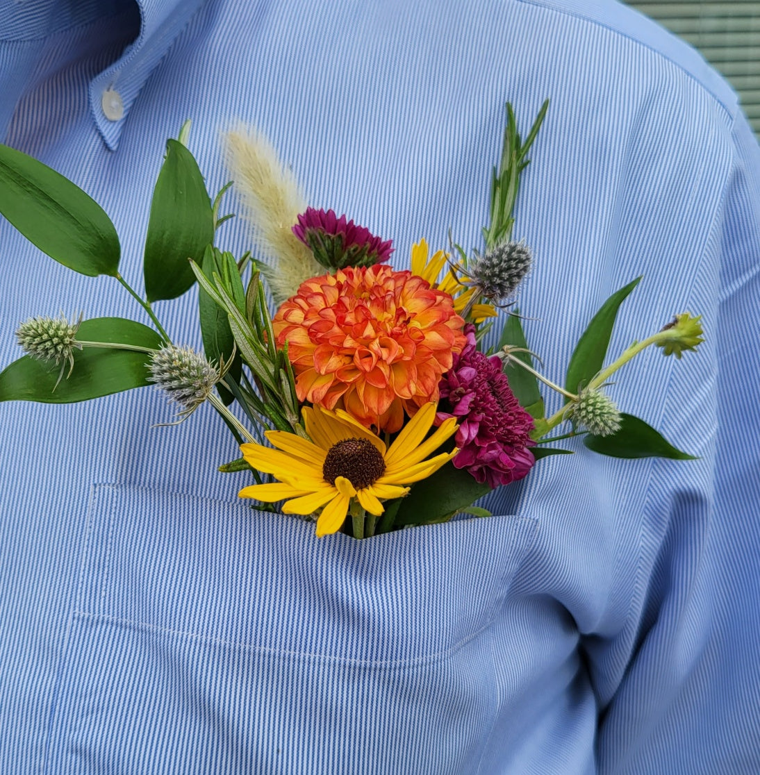 Specialty Pocket Boutonniere