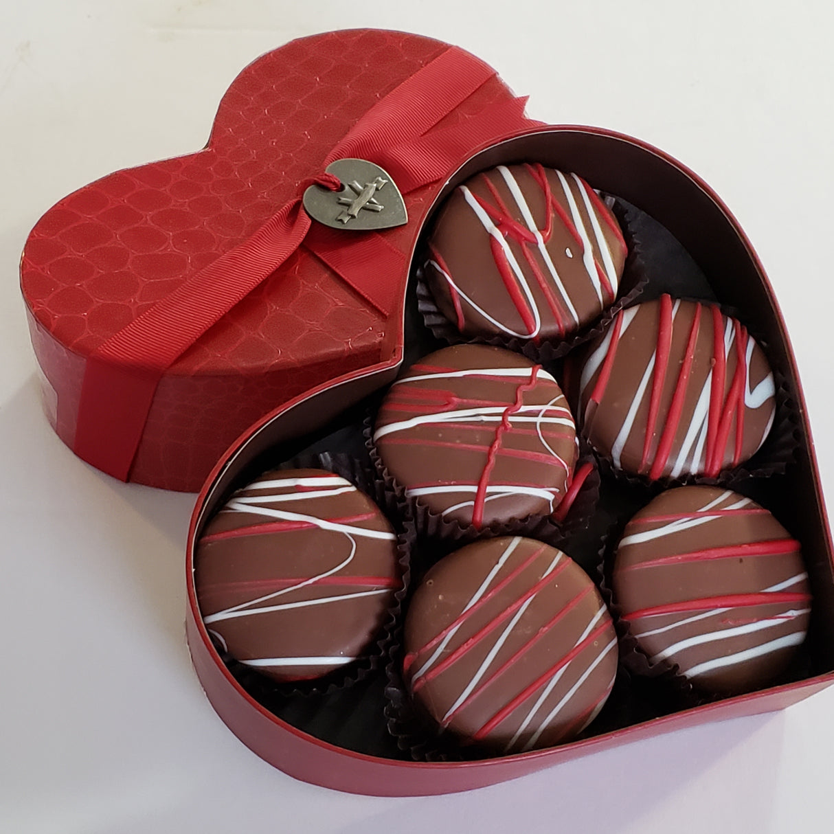 V Chocolate Covered Oreos in Heart Box