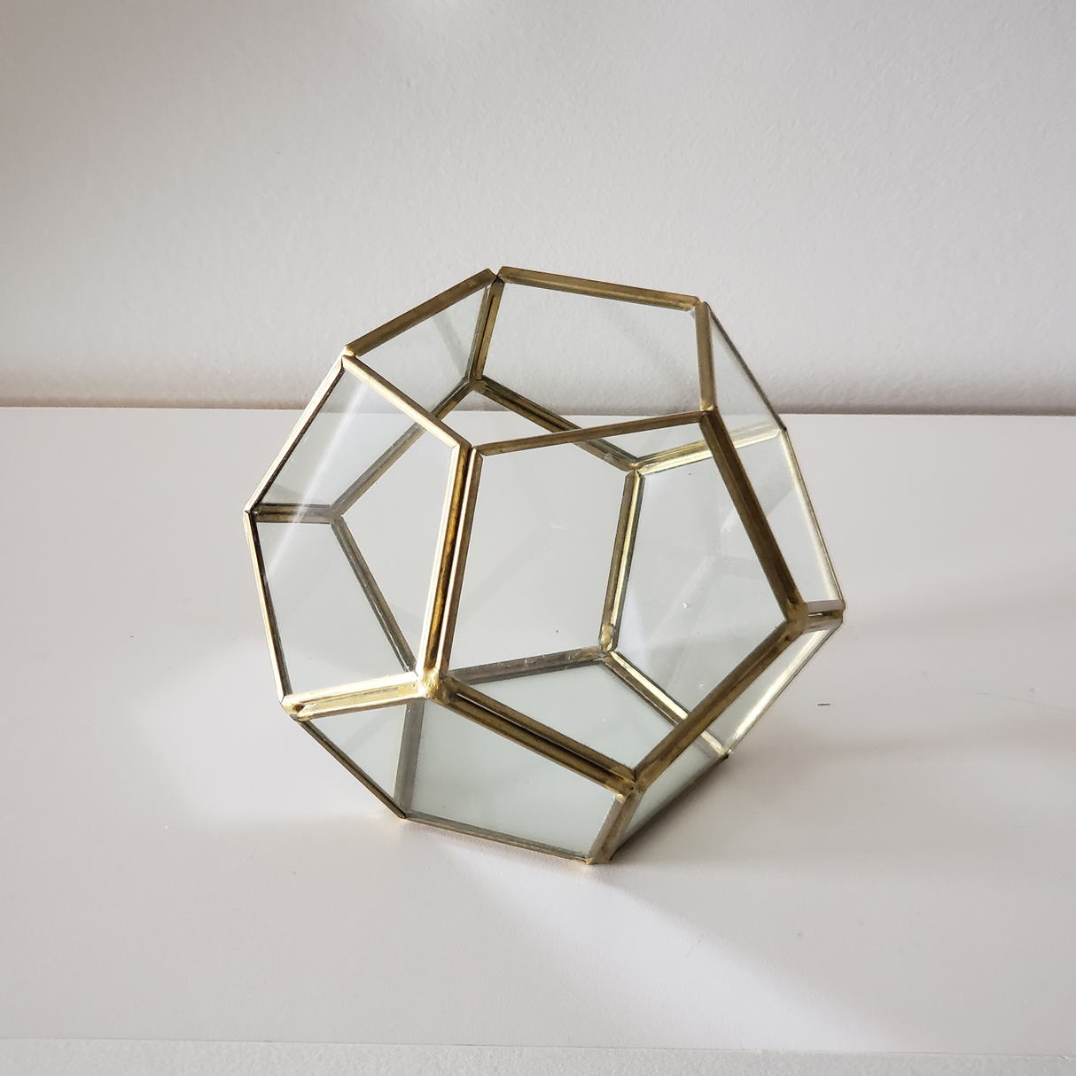 Terrarium: Geometric Gold